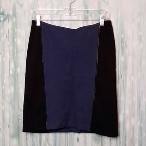 Laundry by Shelli Segal new stretchy pencil skirt size 4 black & blue